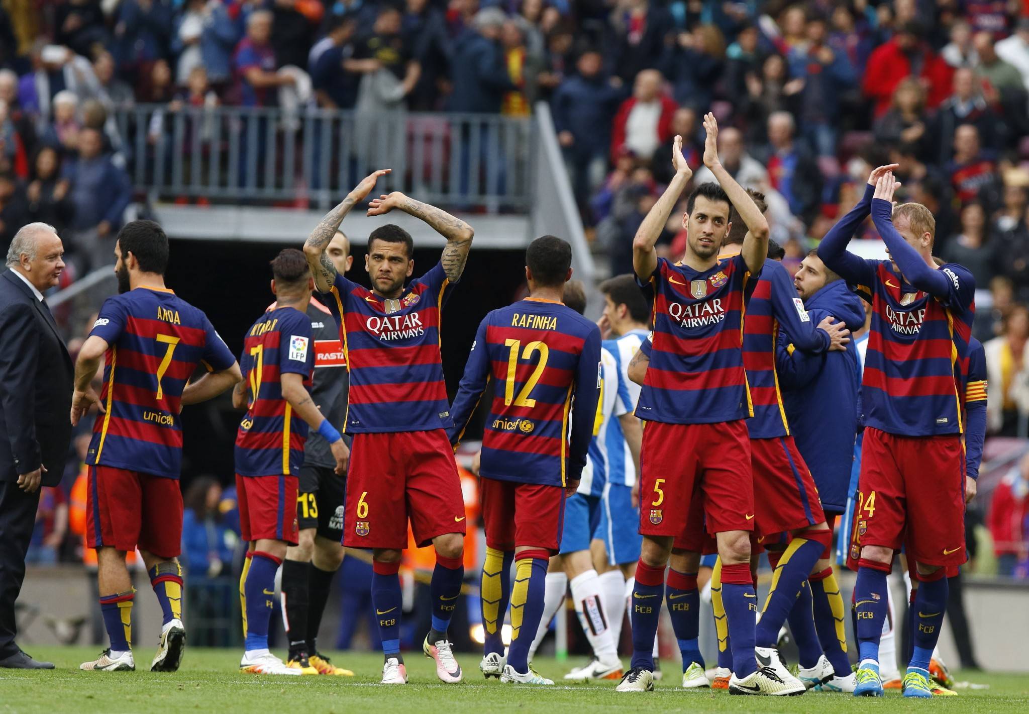 米乐体育平台官网-关于热刺客场取胜，将对阵巴塞罗那进行艰苦比赛的信息